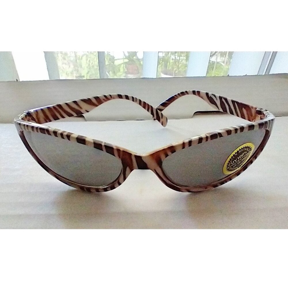 Animal Stripe Sunglasses Sporty Wraparound Brown White Retro 90s